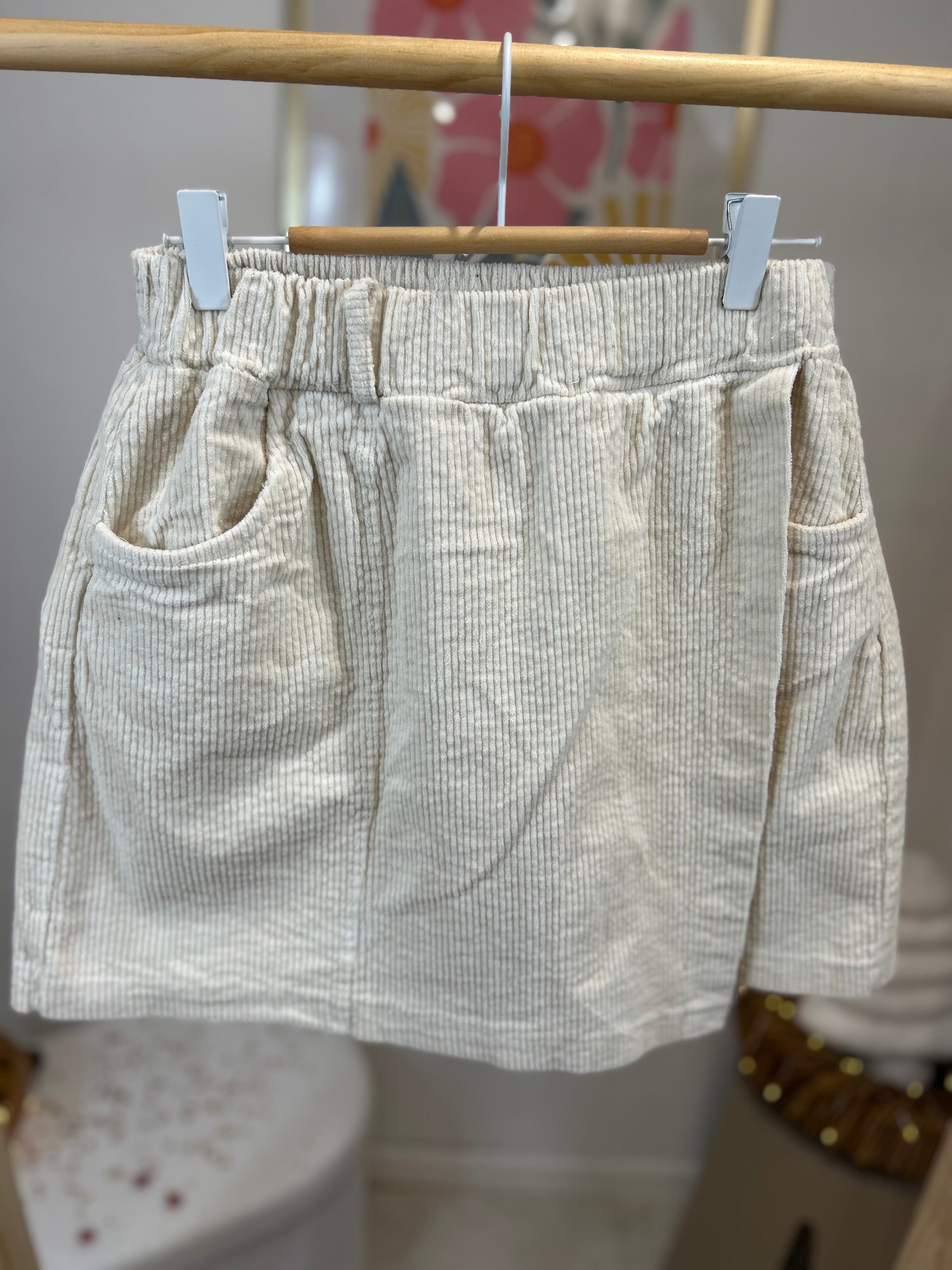 JUPE SHORT VELOURS AMEL ECRU