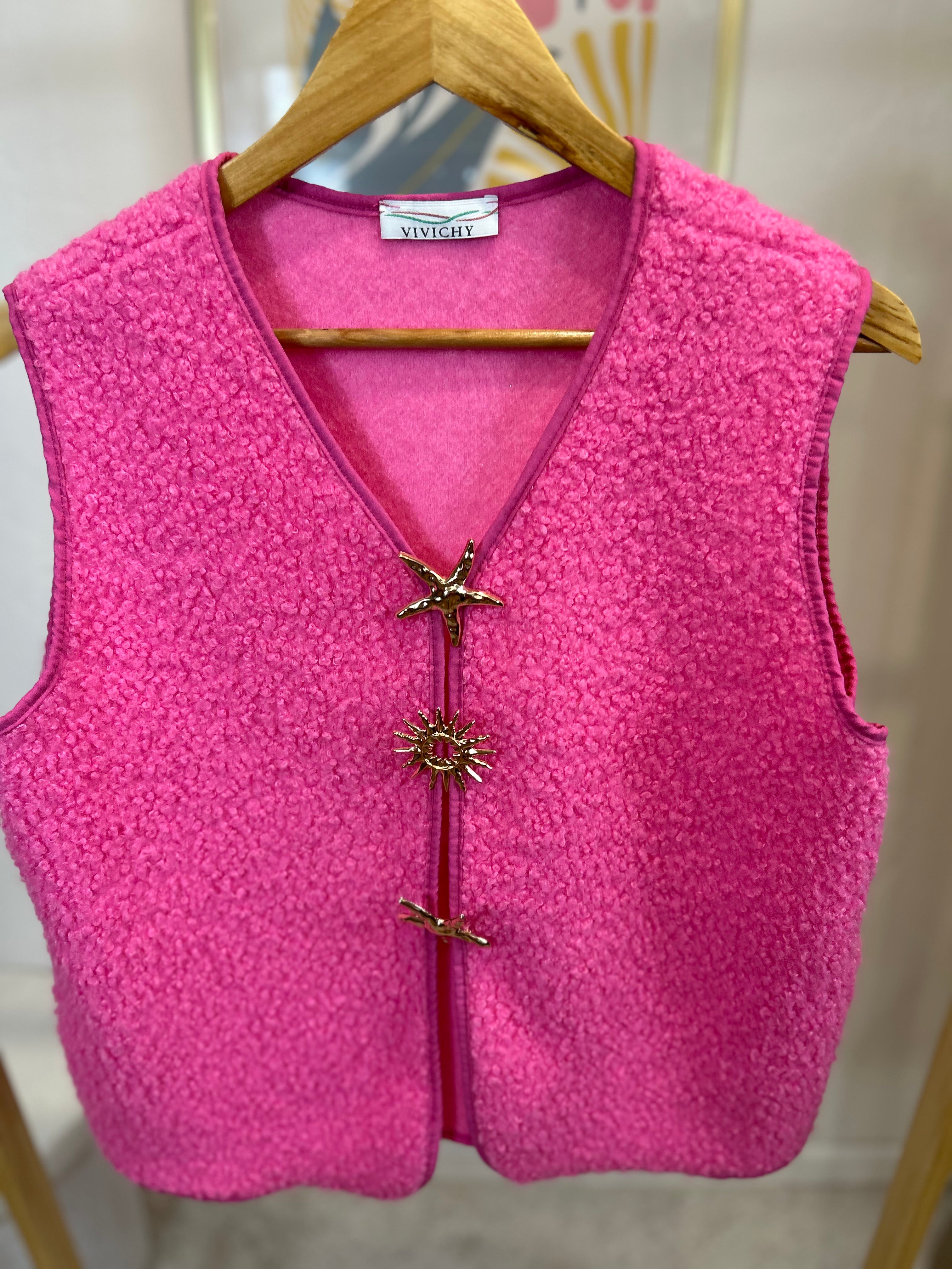 GILET BROCHES FUCHSIA