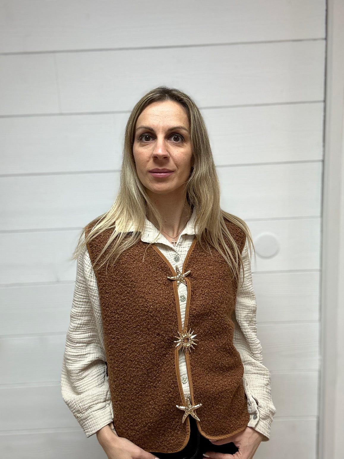 GILET BROCHES TERRACOTTA