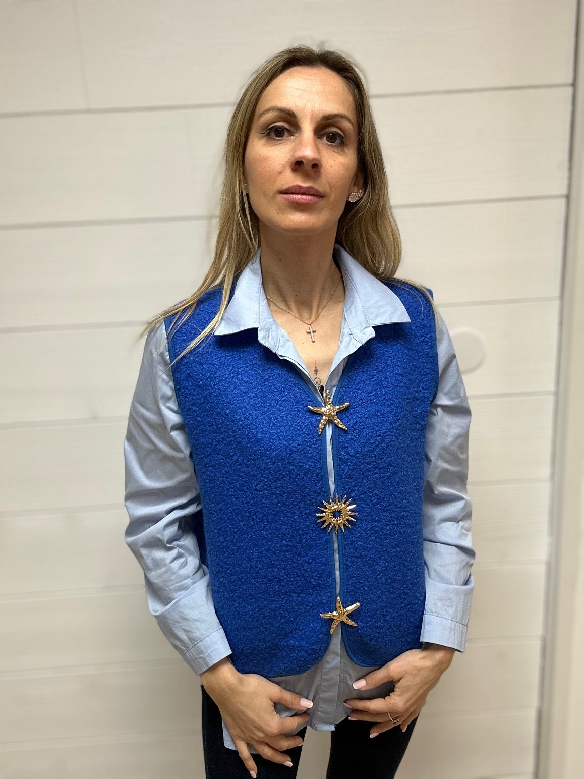 GILET BROCHES BLEU ROI