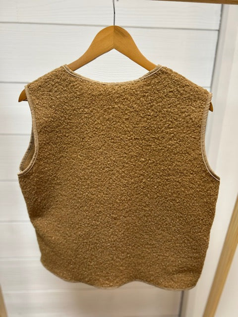 GILET BROCHES CAMEL