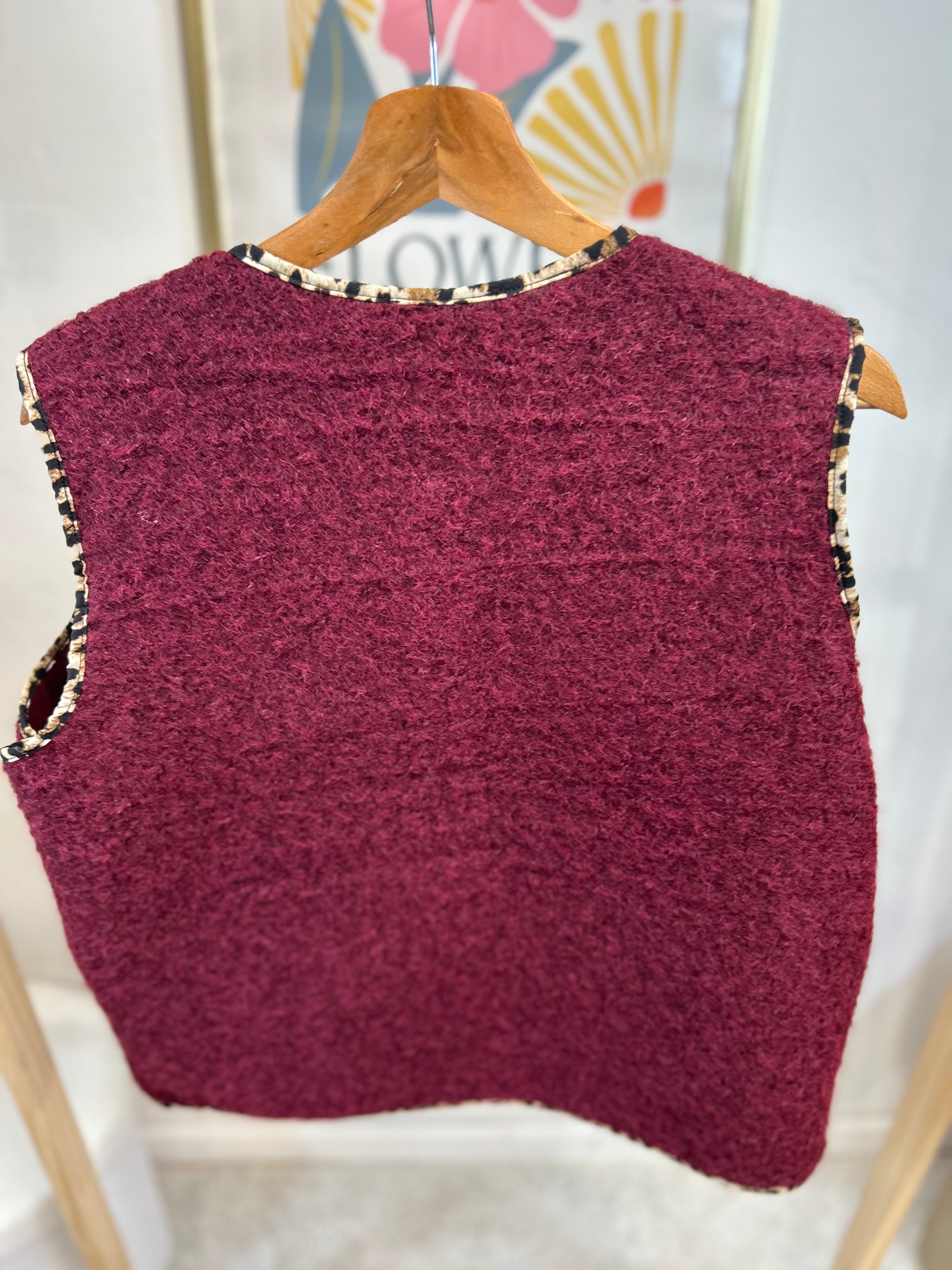 GILET BROCHES BORDEAUX DETAILS LEOPARD