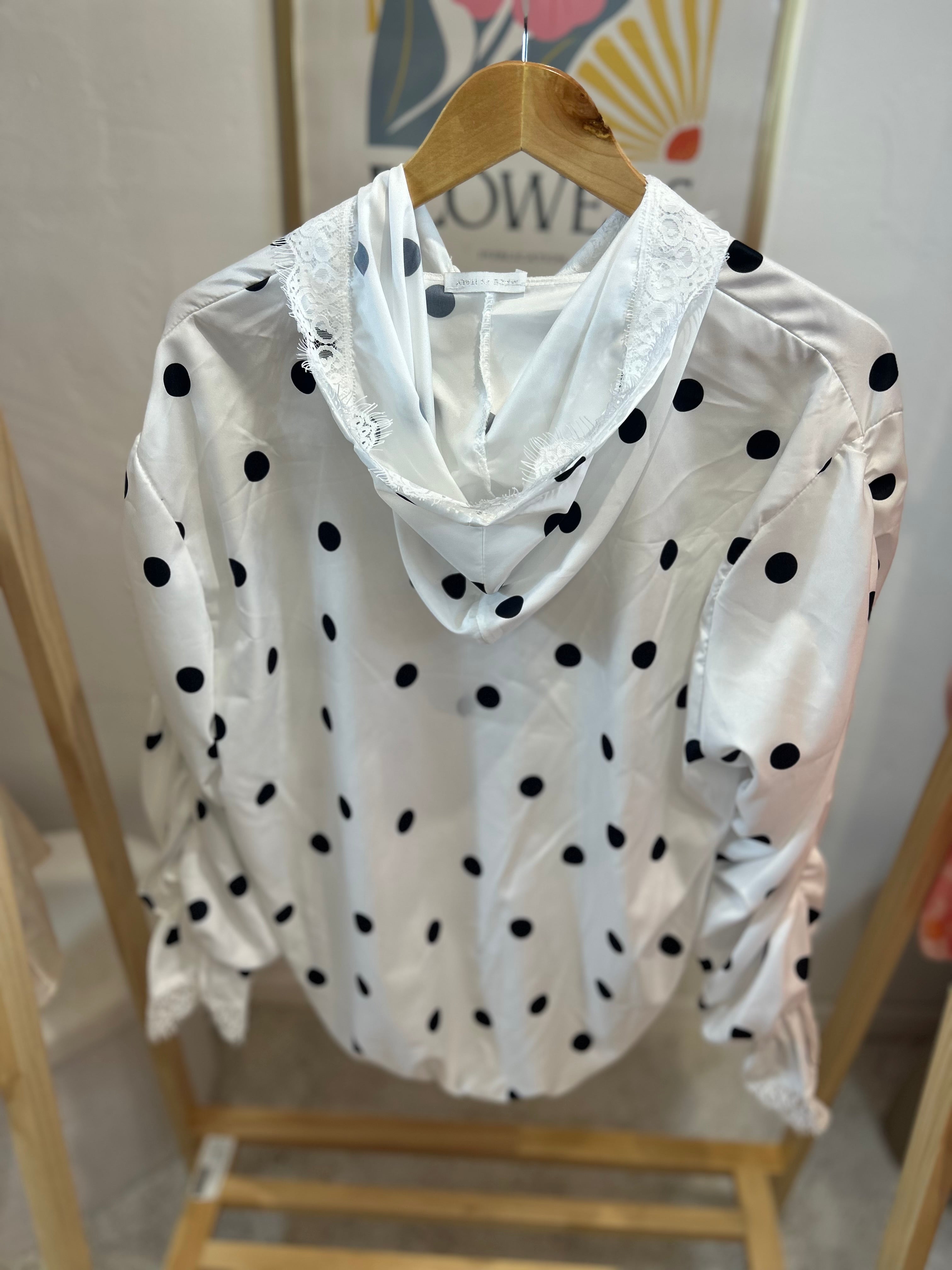 BLOUSE ZIPPEE À POIS NOIRE/BLANC